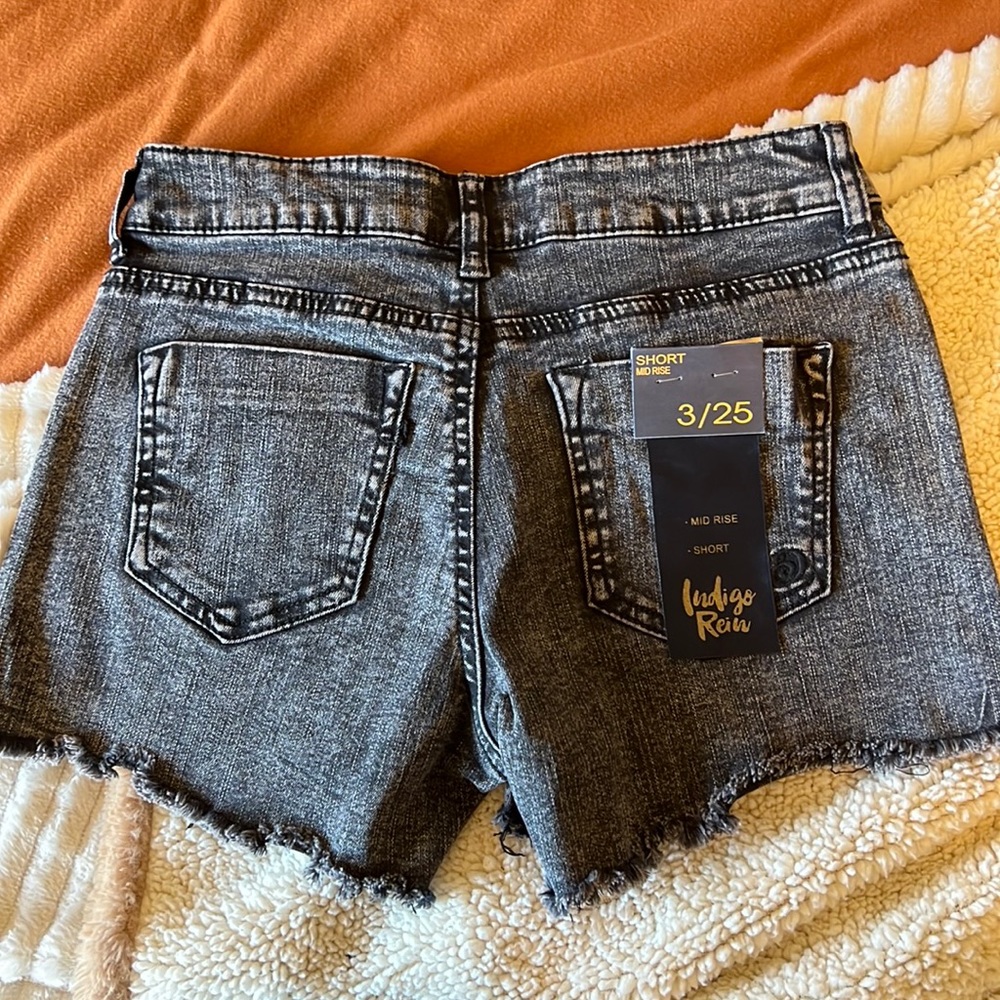 Size 3/25 indigo rein black shorts